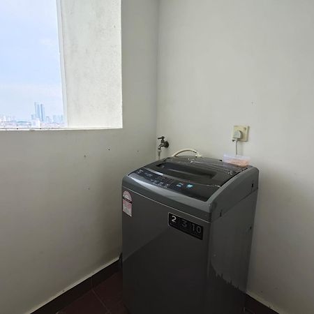 One Tebrau By Antlerzone Daire Johor Bahru Dış mekan fotoğraf